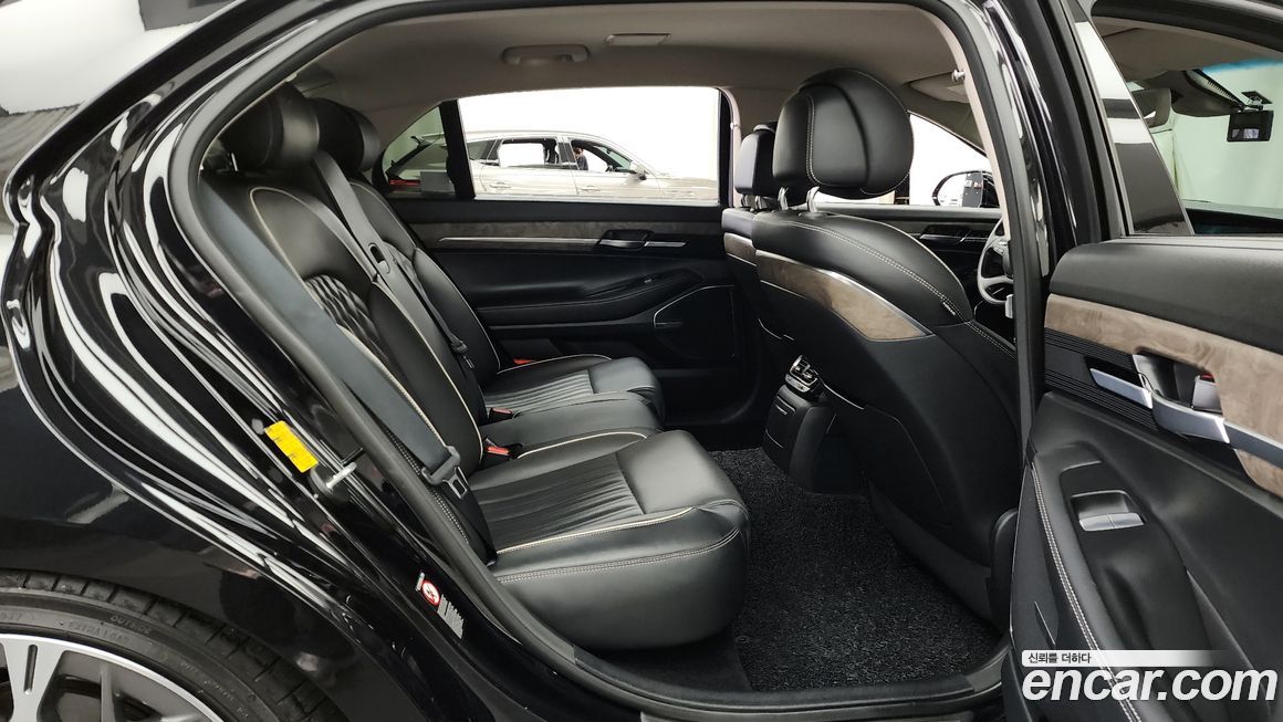 Genesis G90 2020