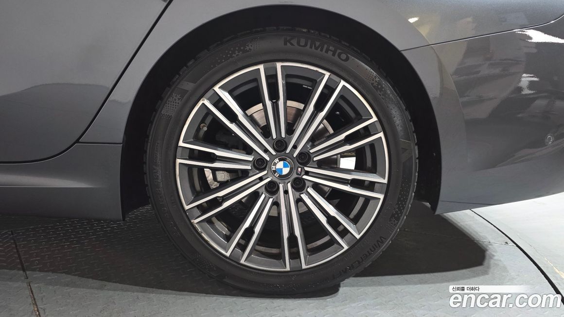 BMW 3-Series 2021