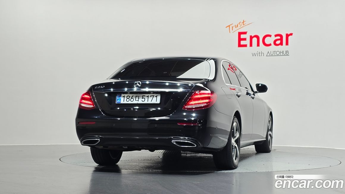 Mercedes-Benz E-Class 2020