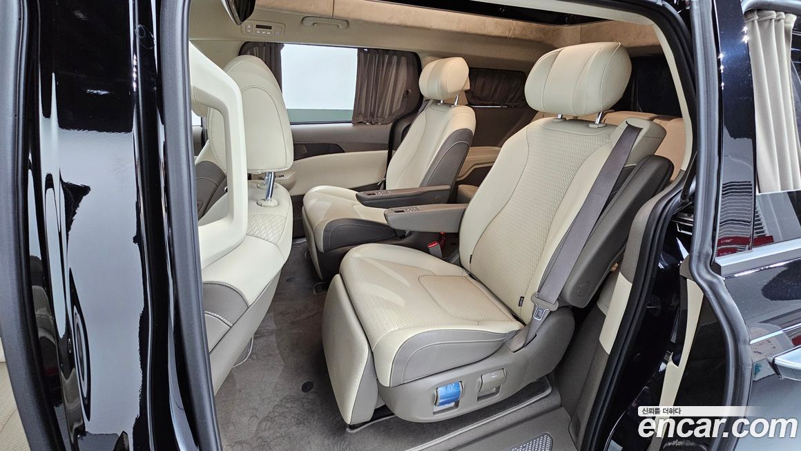 Kia Canival 2024