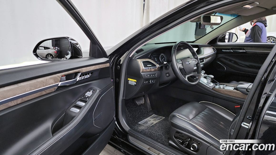 Genesis G90 2020