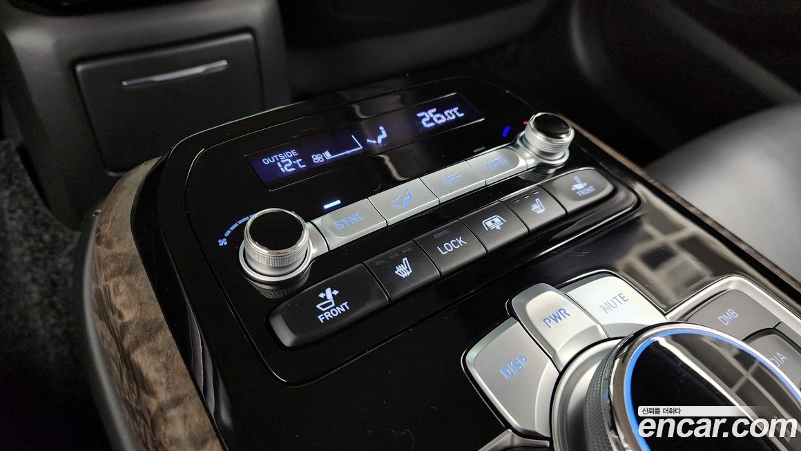 Genesis G90 2020