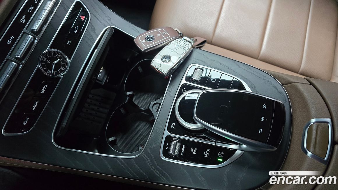 Mercedes-Benz E-Class 2020