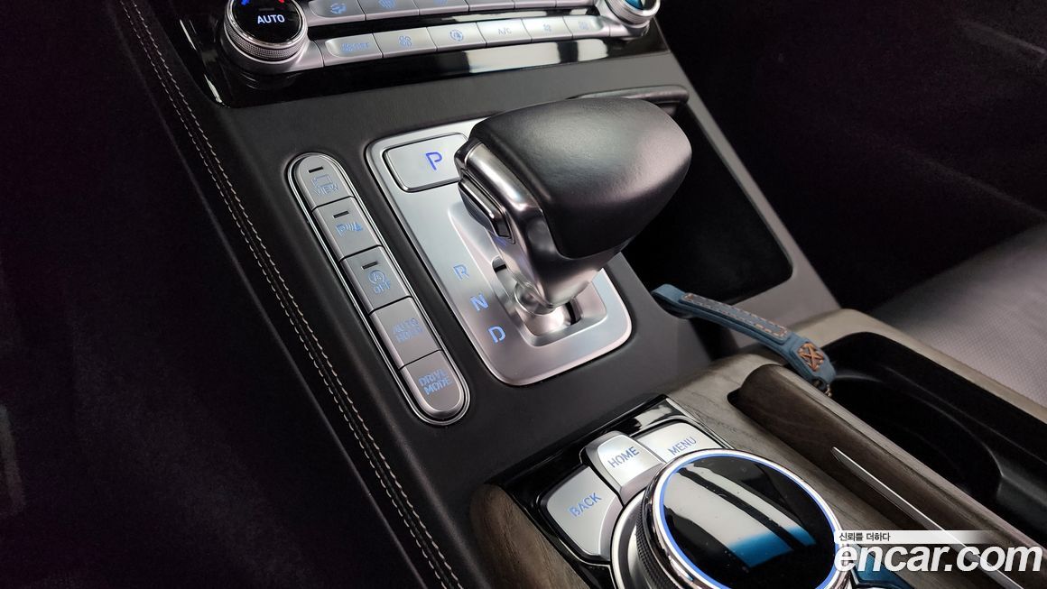 Genesis G90 2020