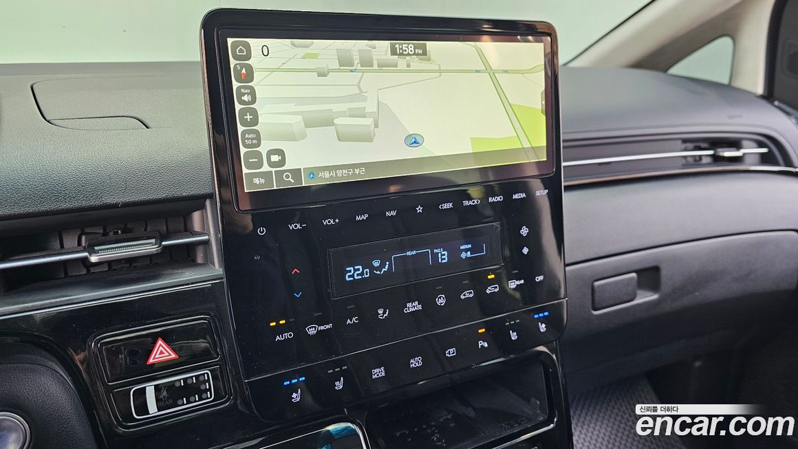 Hyundai Staria 2022