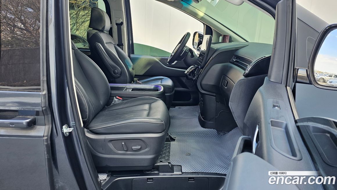 Hyundai Staria 2022