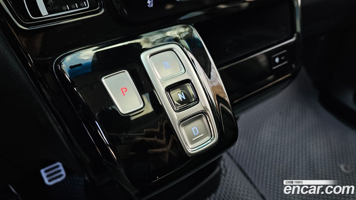 Hyundai Staria 2022
