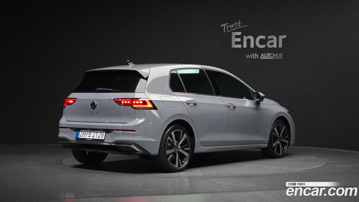 Volkswagen Golf 2025