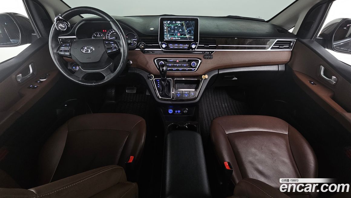Hyundai Starex 2021