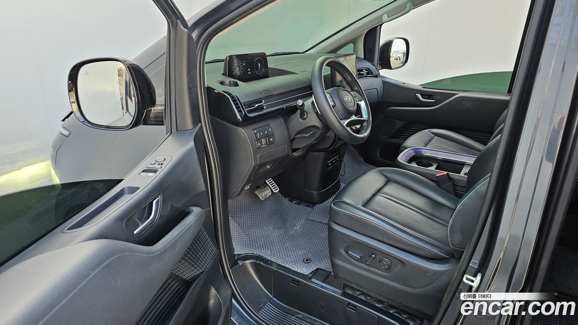 Hyundai Staria 2022