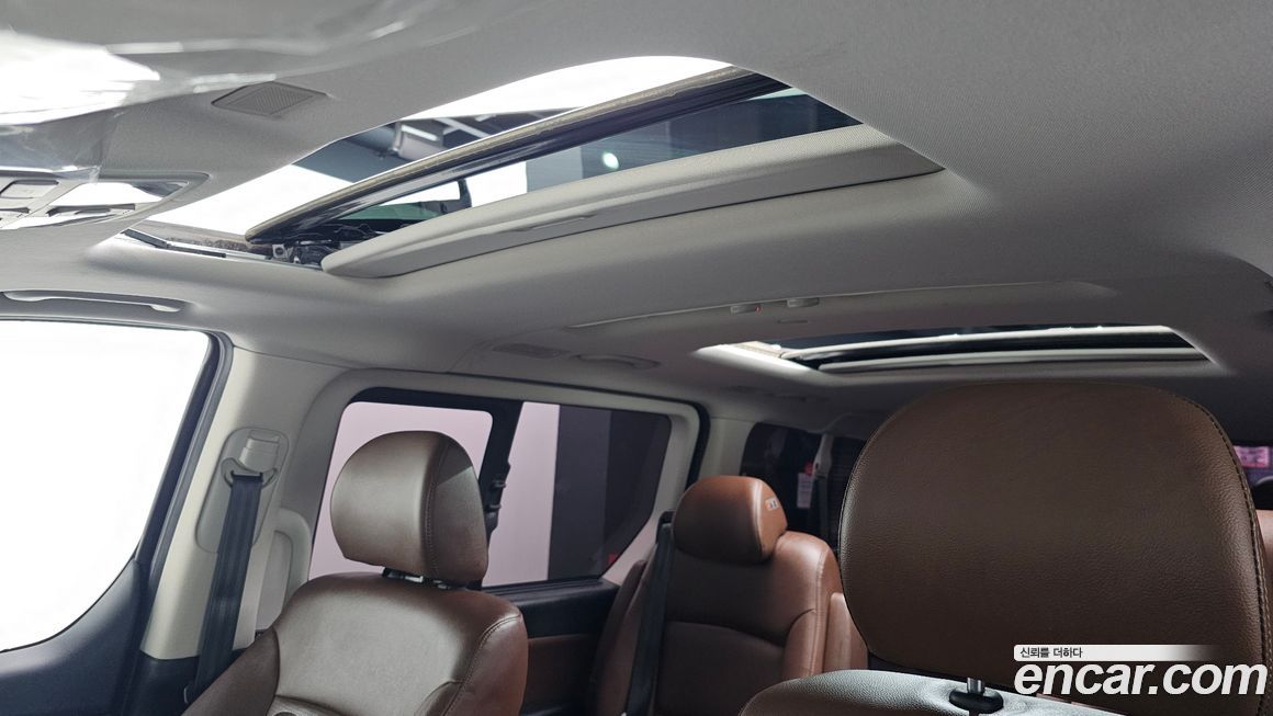 Hyundai Starex 2021