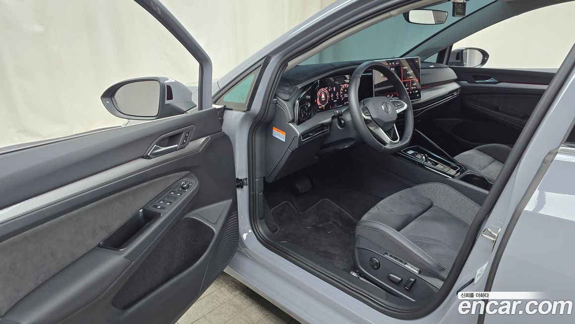 Volkswagen Golf 2025