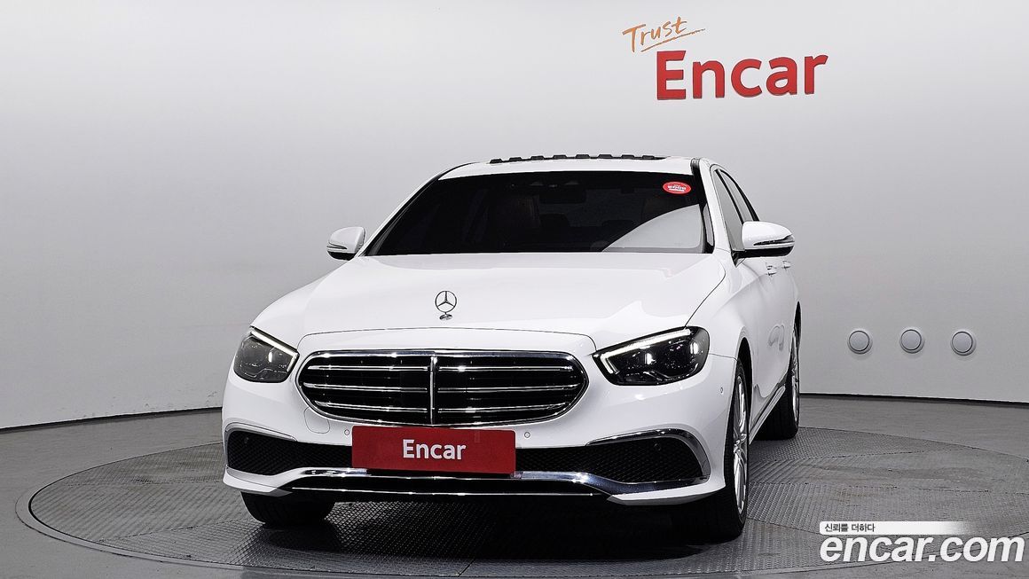 Mercedes-Benz E-Class 2021