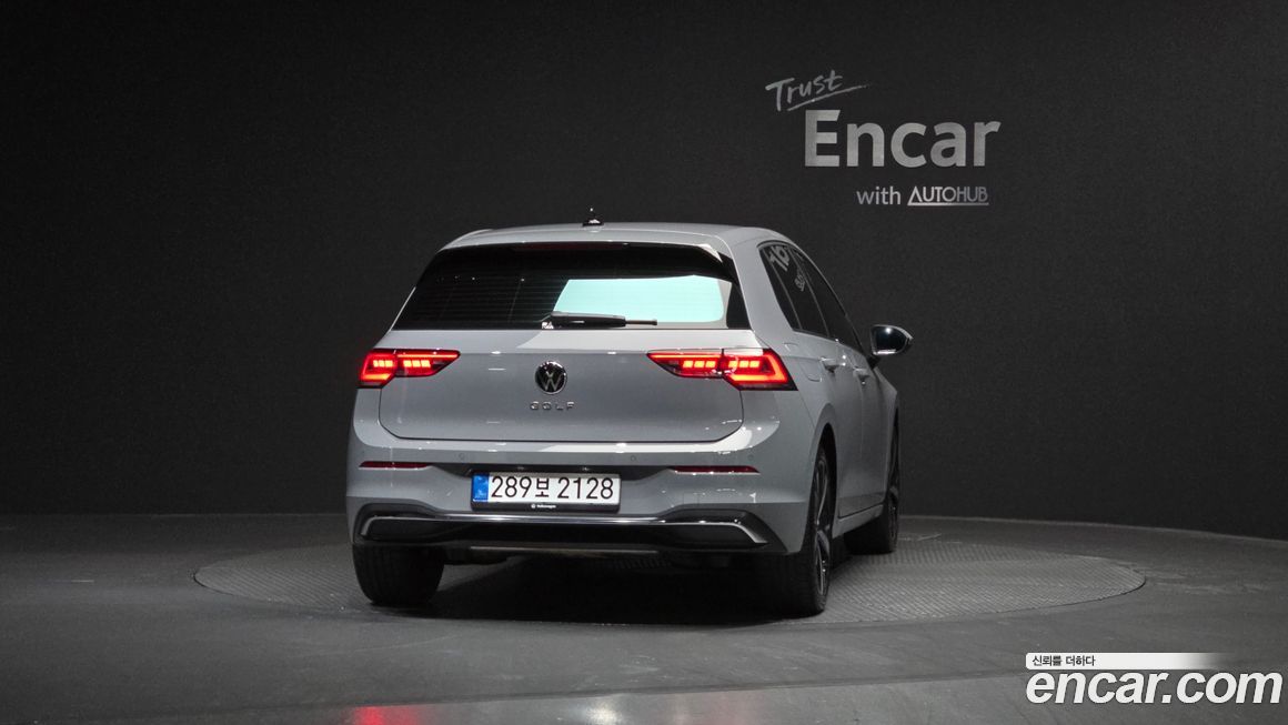 Volkswagen Golf 2025