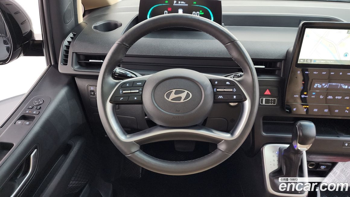 Hyundai Staria 2025