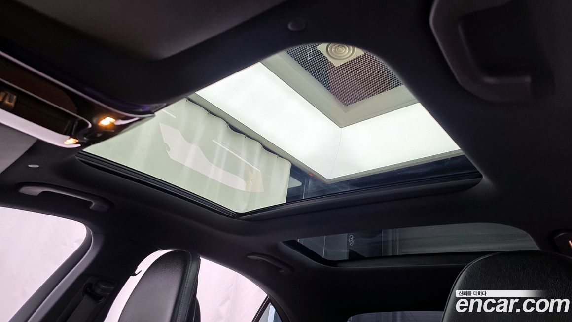 Mercedes-Benz C-Class 2023
