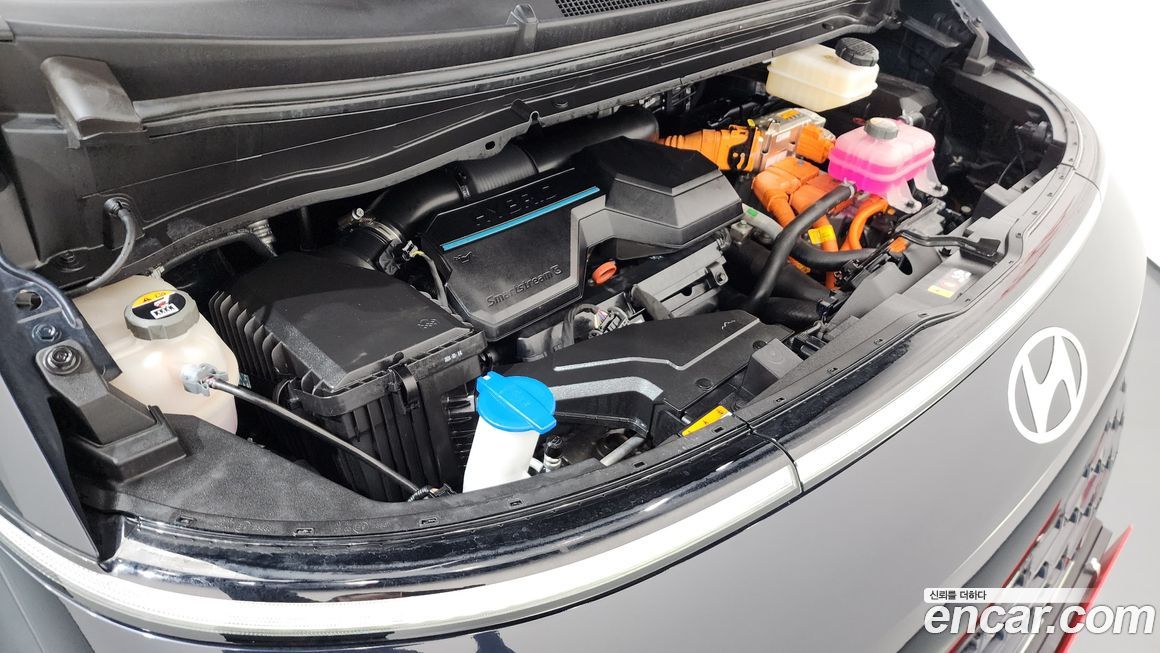 Hyundai Staria 2025