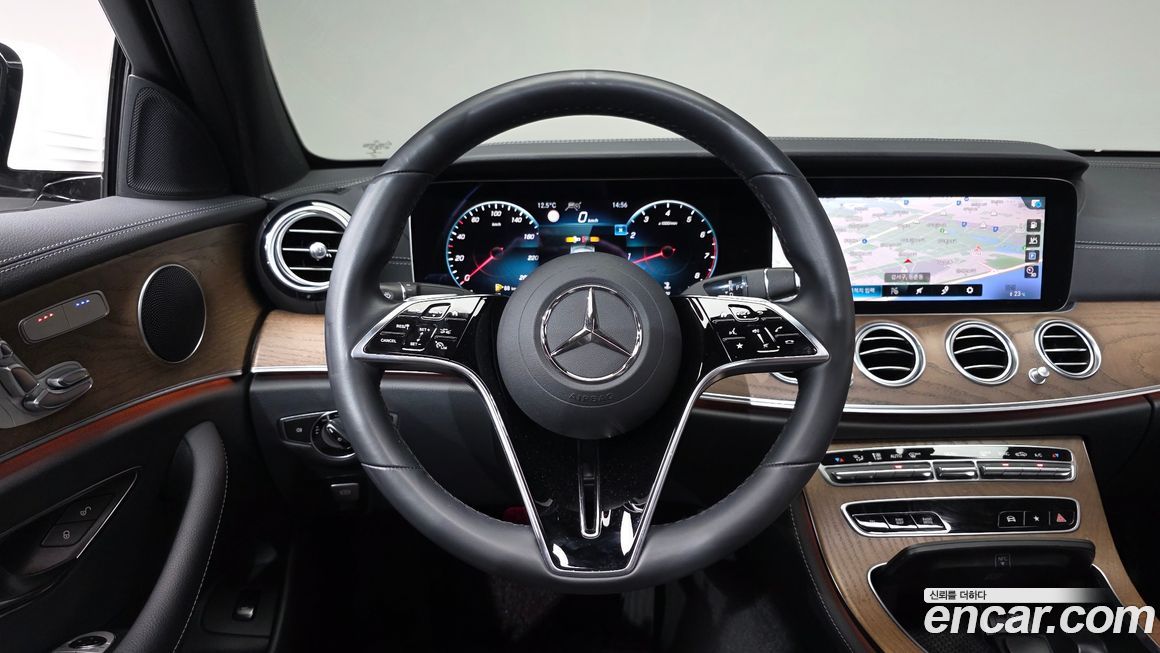 Mercedes-Benz E-Class 2021