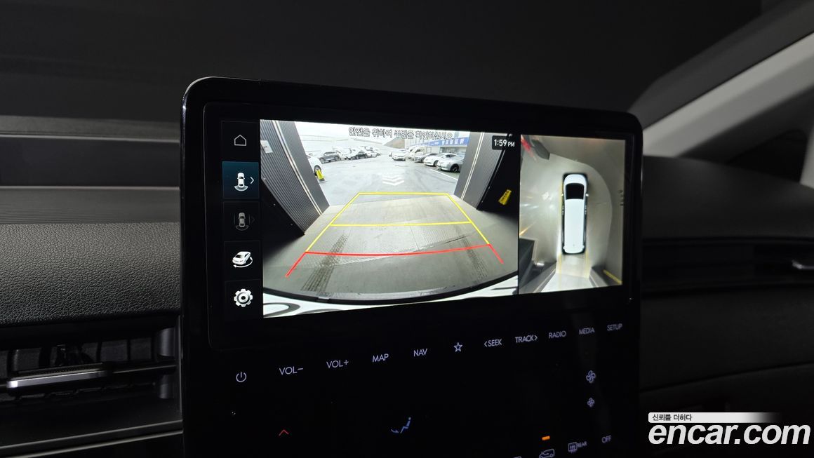 Hyundai Staria 2025