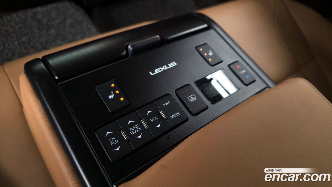 Lexus ES 2021