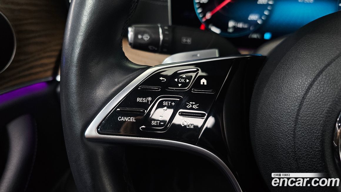 Mercedes-Benz E-Class 2022