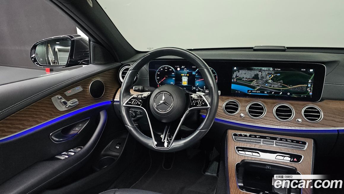 Mercedes-Benz E-Class 2022