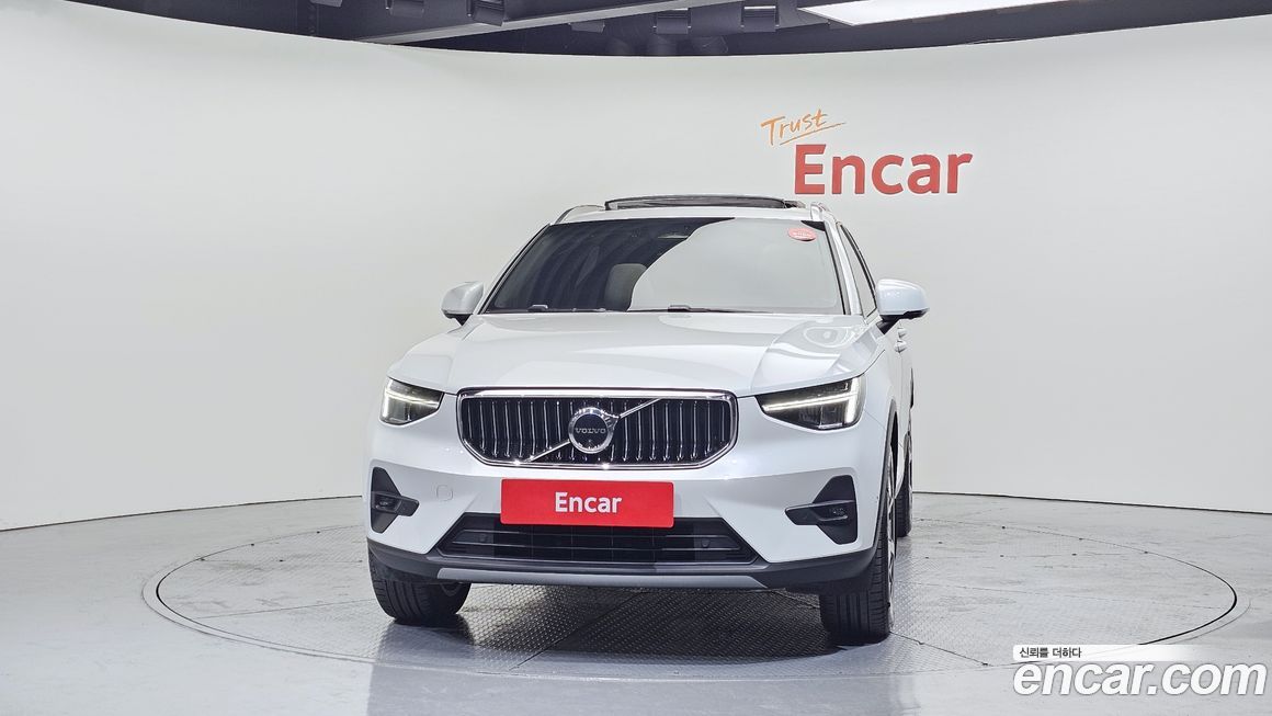 Volvo XC40 2023
