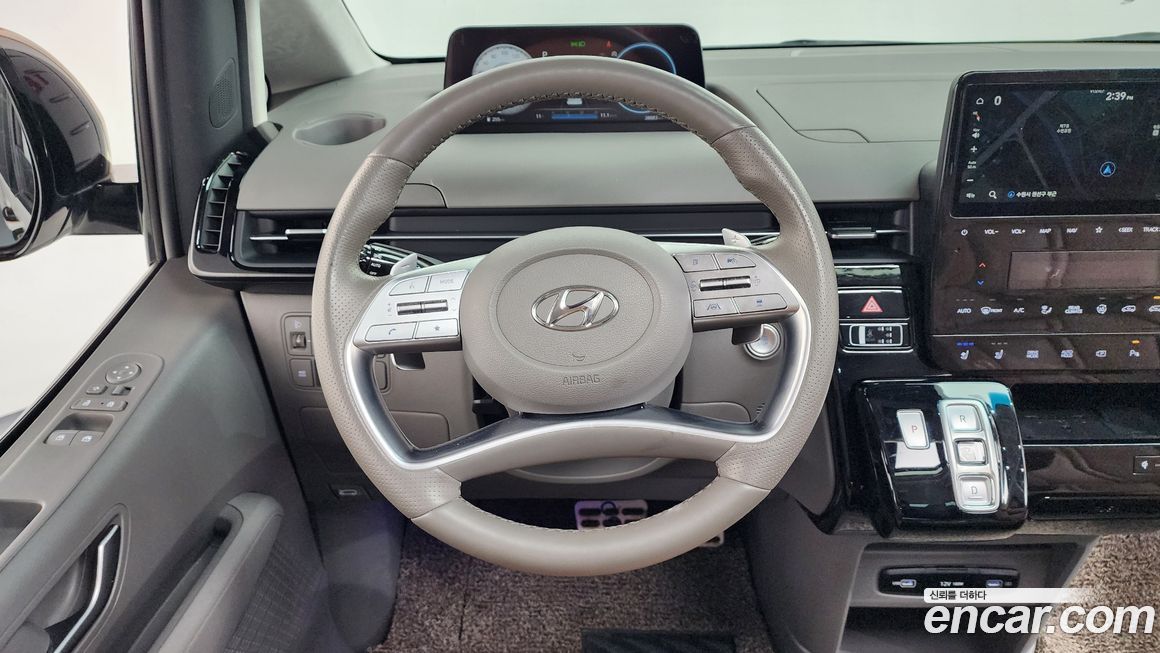 Hyundai Staria 2022