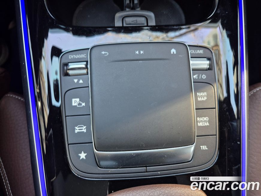 Mercedes-Benz GLB-Class 2023