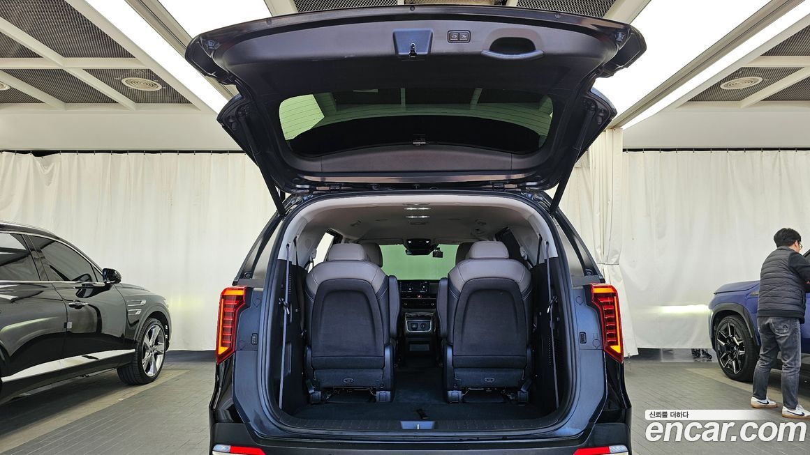 Kia Canival 2024