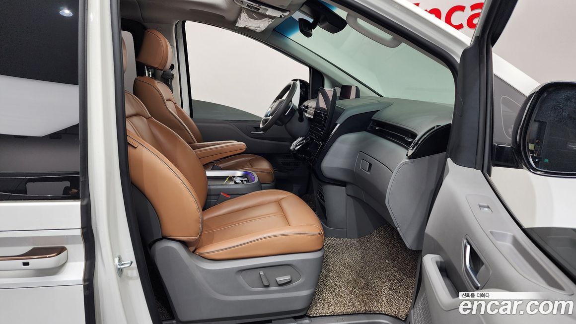 Hyundai Staria 2022