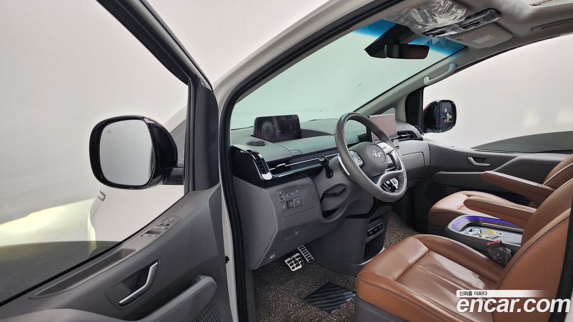 Hyundai Staria 2022