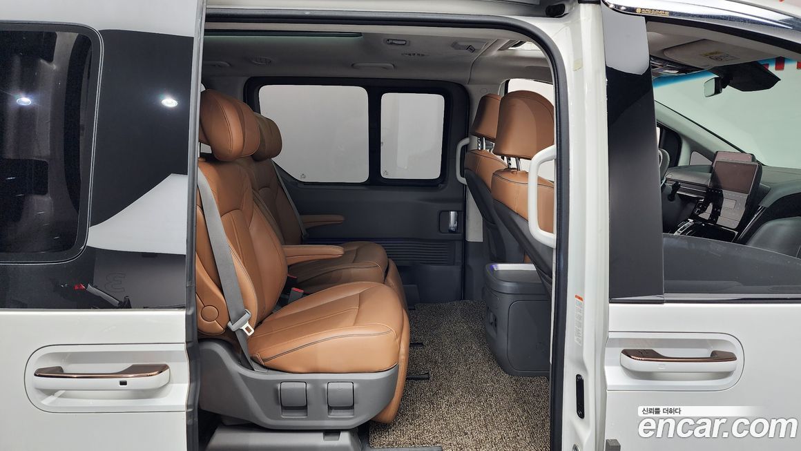 Hyundai Staria 2022