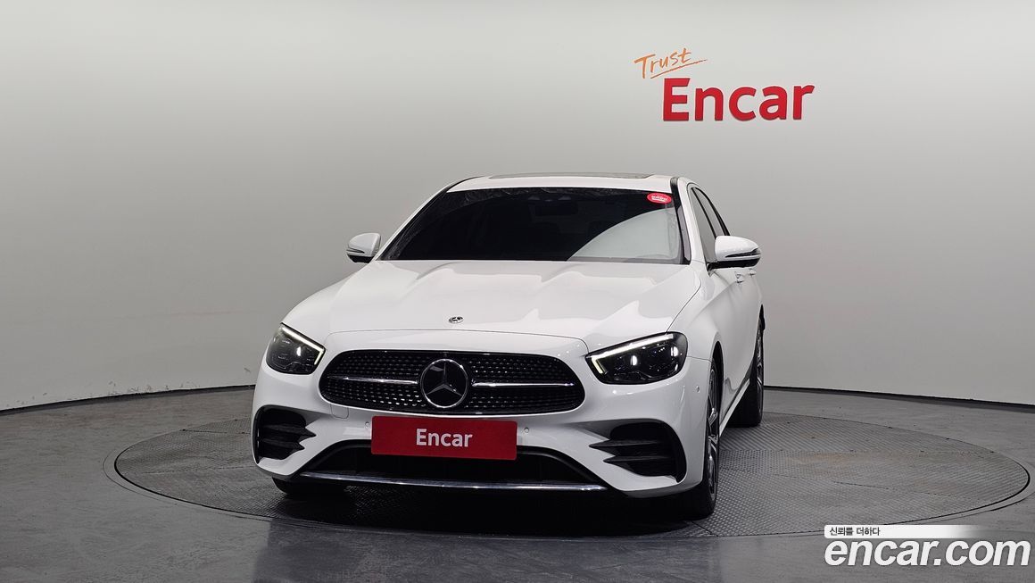Mercedes-Benz E-Class 2022