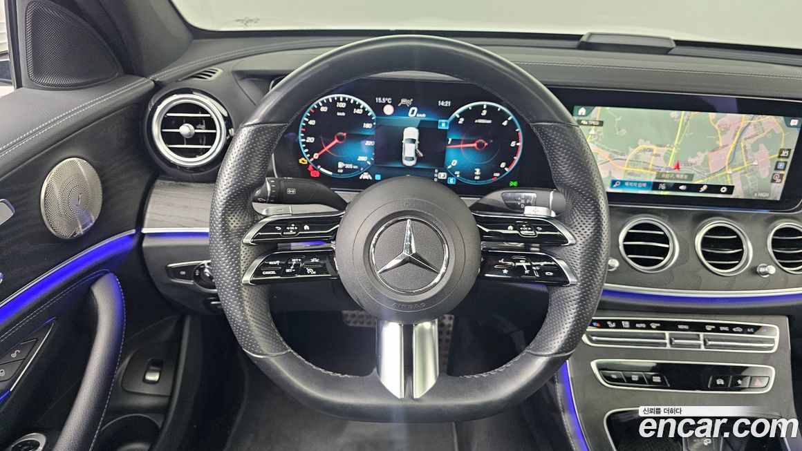 Mercedes-Benz E-Class 2022