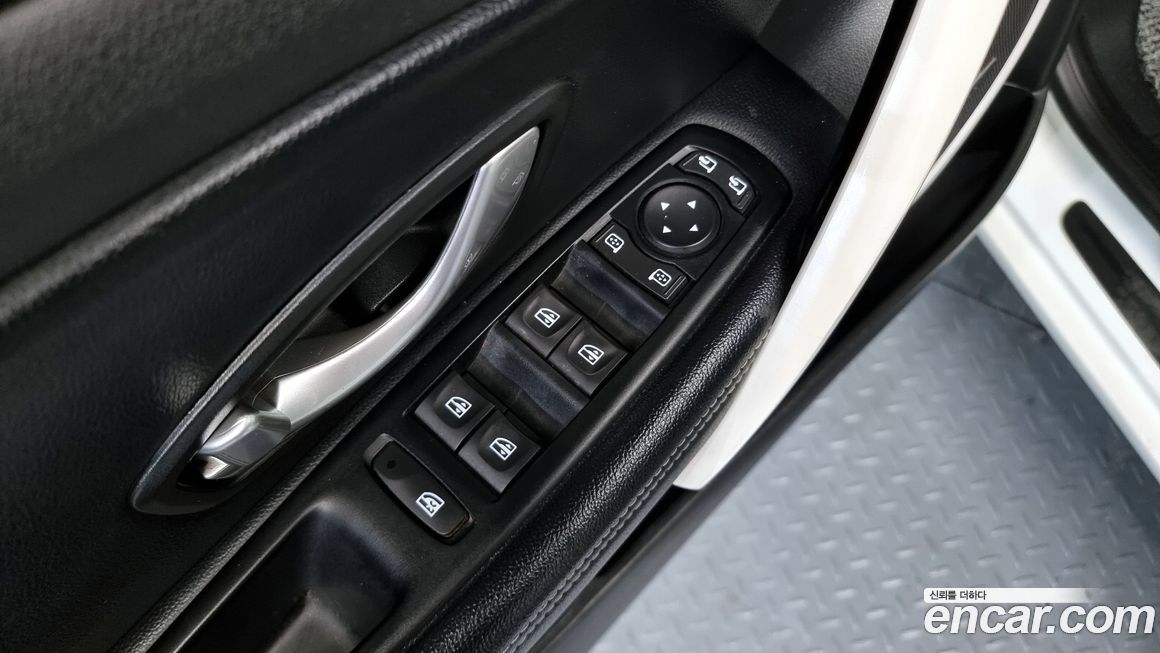 Renault-KoreaSamsung SM3 2012