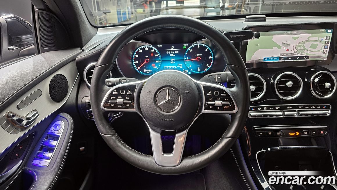Mercedes-Benz GLC-Class 2020