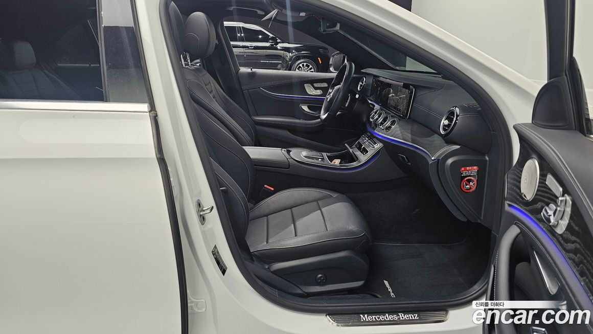 Mercedes-Benz E-Class 2022
