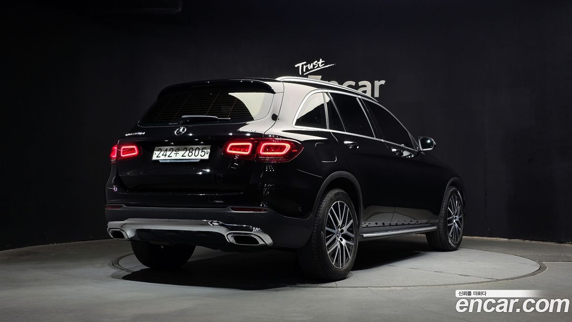 Mercedes-Benz GLC-Class 2020