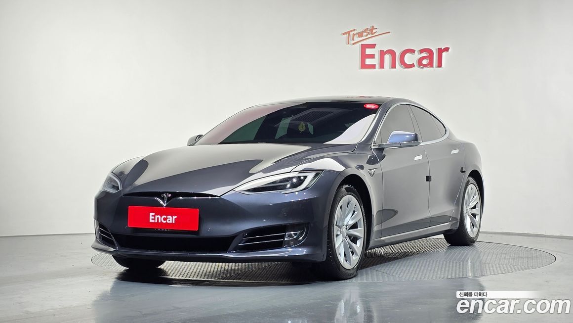 Tesla Model S 2019