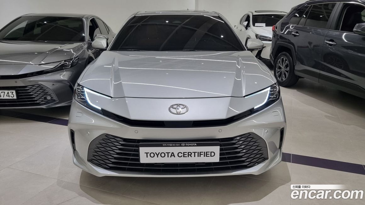 Toyota Camry 2025