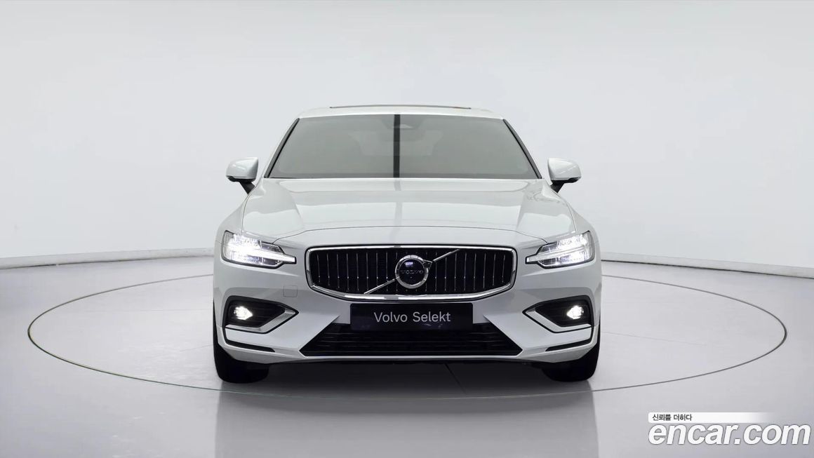 Volvo S60 2023