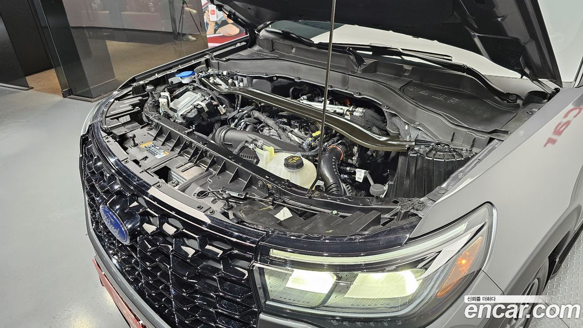 Ford Explorer 2025