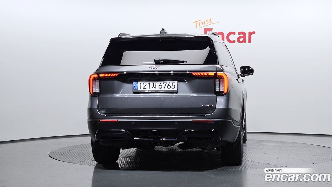 Ford Explorer 2025