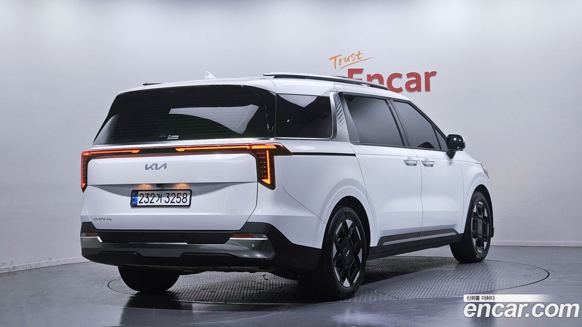 Kia Canival 2024