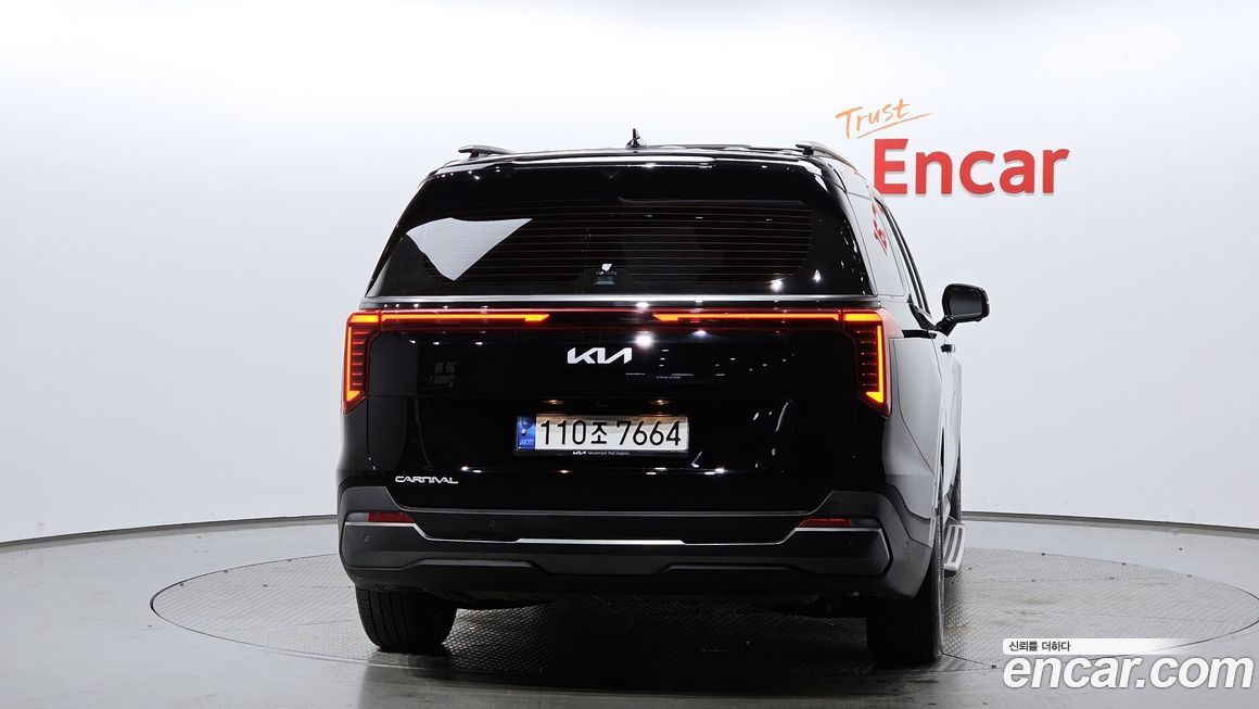 Kia Canival 2024