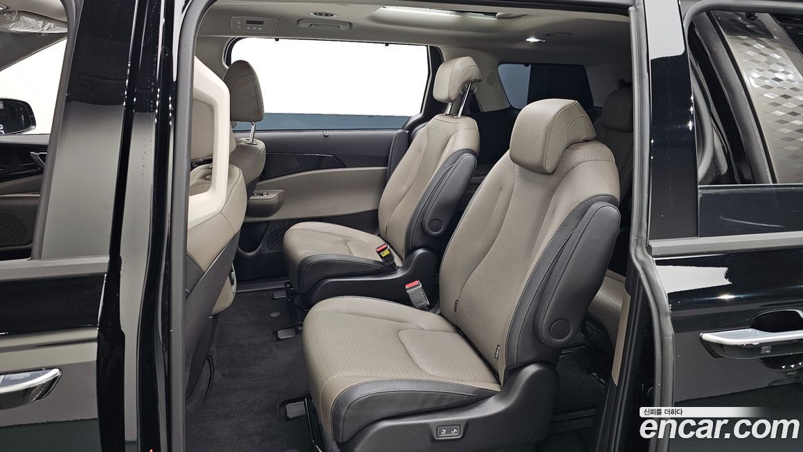 Kia Canival 2024