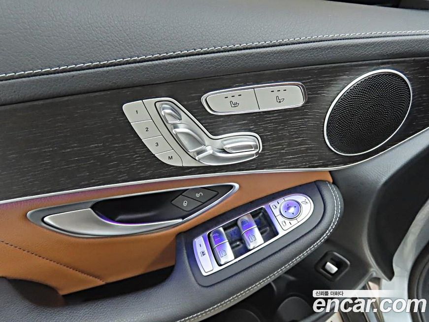 Mercedes-Benz GLC-Class 2021