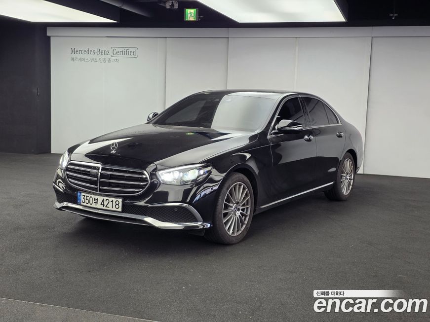 Mercedes-Benz E-Class 2022