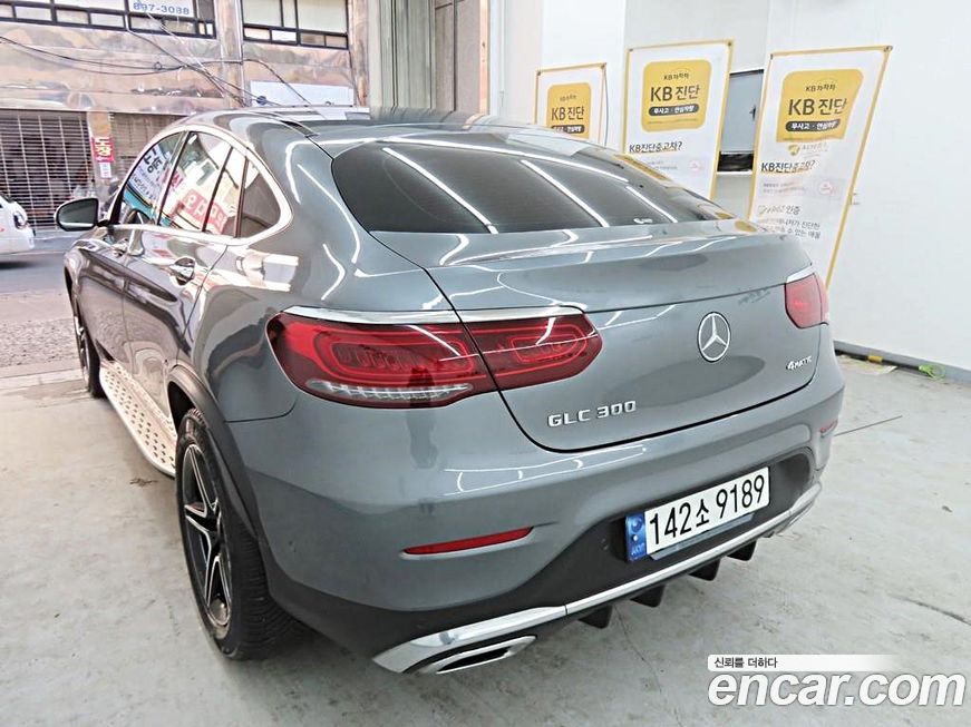 Mercedes-Benz GLC-Class 2021